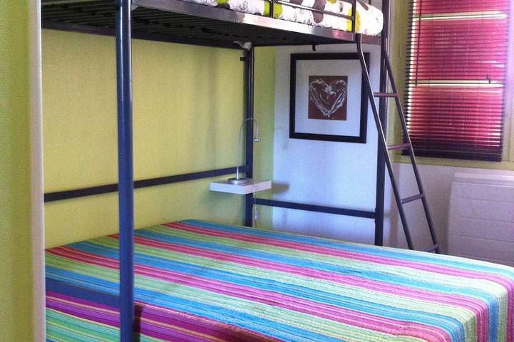 Location de vacances pour 6 personnes, avec terrasse et jardin à Vensac - 4
