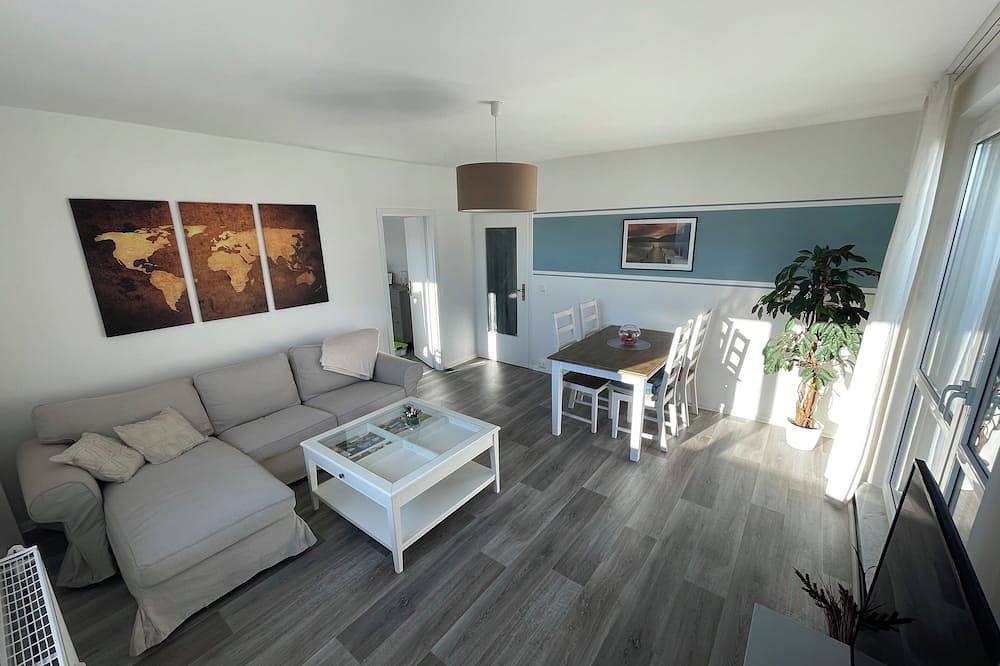 Ganze Wohnung, Schöne Eigentumswohnung inkl. gesicherten Parkplatz am Stadtrand von Hoyerswerda in Hoyerswerda, Lausitzer Seenland