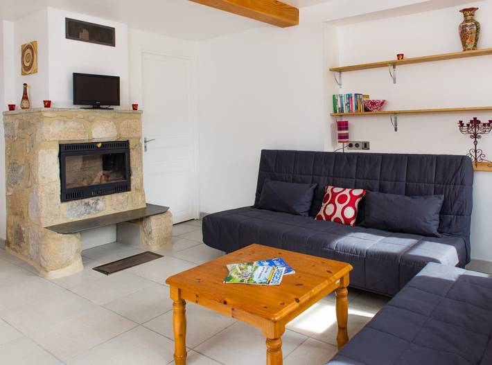 Gîte pour 6 personnes, avec jardin et terrasse à Moulis (Ariège) - 2