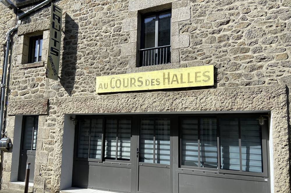 During the halls in Saint-Jacut-de-la-Mer, Région de Dinan