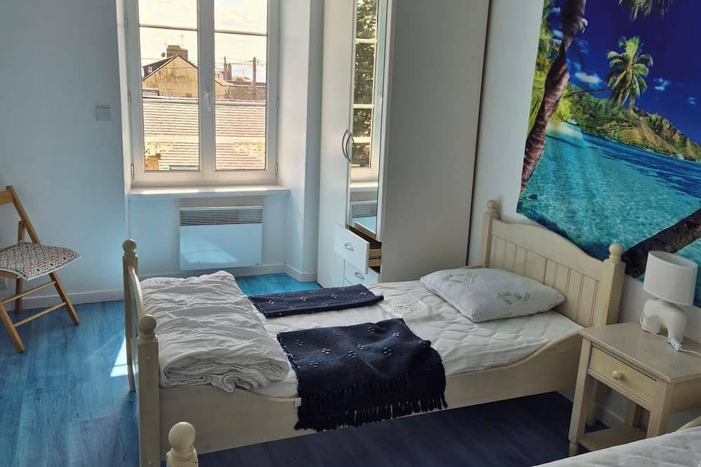 Appartement entier, Appartement blue bay classé 3 étoiles clevacances sur le port  en centre in Saint-Vaast-la-Hougue, Région de Cherbourg