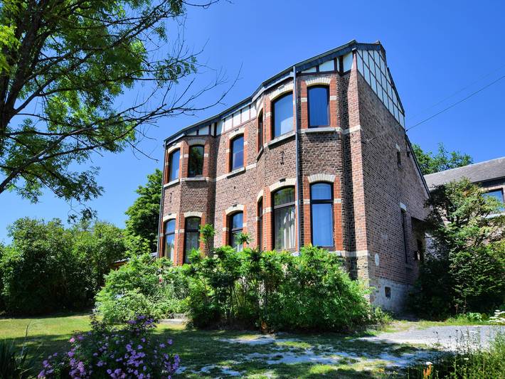 Gîte pour 26 personnes, avec jardin et terrasse, adapté aux familles dans Barvaux-sur-Ourthe - 2