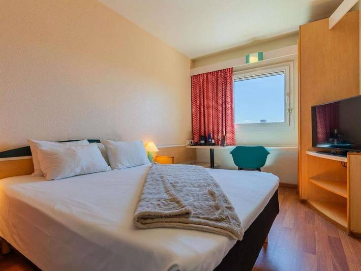 Hôtel pour 3 personnes, avec jardin et piscine, animaux acceptés