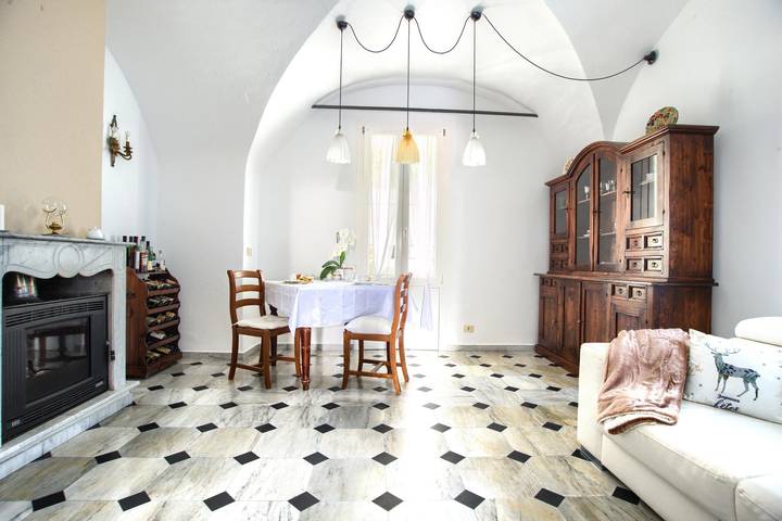 Apartamento entero, Apartamento de vacaciones para 4 personas con balcón/terraza in San Remo, Sanremo Municipio