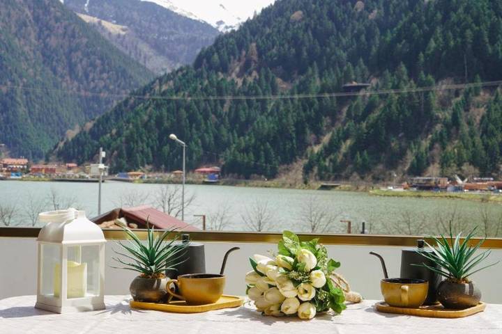 Appart’hôtel pour 4 personnes, avec balcon et vue sur le lac - 1