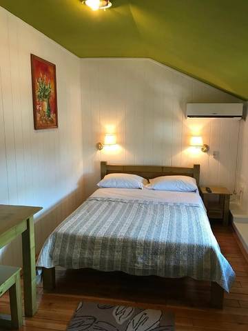 Gîte pour 2 personnes, avec vue et jardin dans Baia Mare
