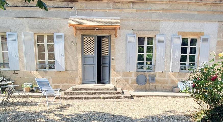 Gîte pour 4 personnes, avec Terrasse ainsi que Jardin et Vue à Bourbon-l'Archambault - 2