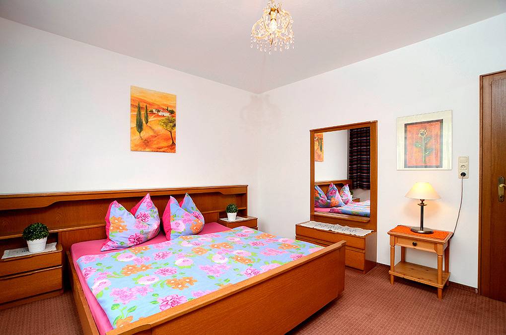 Ganze Ferienwohnung, Fewo Sonnenschein 1. Etage in Uttendorf, Pinzgau