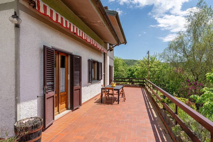 Casa vacanze 'Lolli' con terrazza privata, giardino privato e Wi-Fi in San Marcello Pistoiese, San Marcello Piteglio