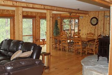 Log Cabin for 8 Guests in Meeks Bay, El Dorado County, Picture 1