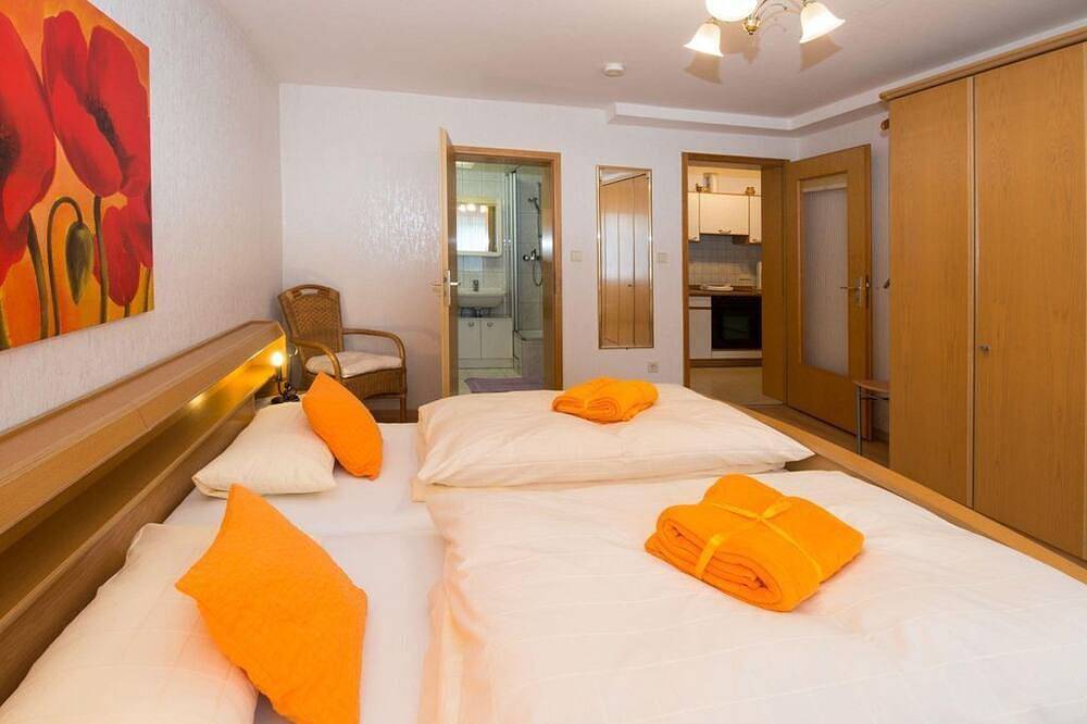 Ganze Wohnung, Appartement Harmonie 38m² - Ferienwohnung Rebenblick in Oberotterbach, Südliche Weinstraße