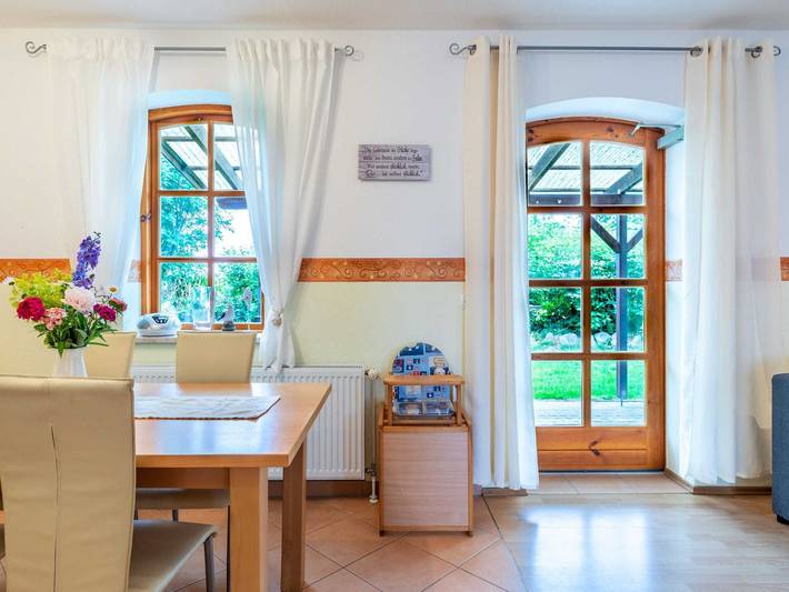 Ostsee Bauernhof Schwalbennest Ofc 15 - Nr.3 / 2 Zimmer Ferienwohnung im Bauernhaus mit Garten in Steffenshagen, Bad Doberan & Umland