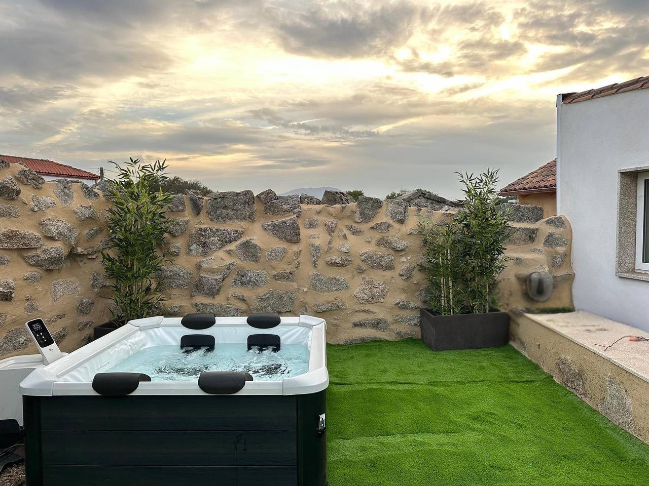 Yourhouse O Canton 3 in Lobios, Orense Région