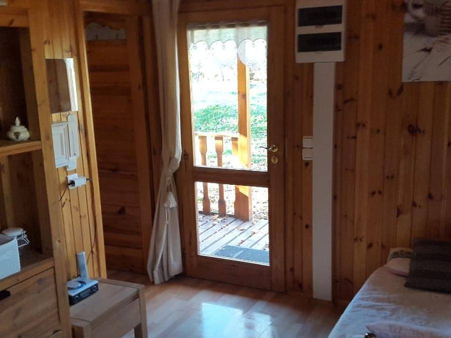 Camping La Motte Flottante - Chalet 2 personnes - 1 Chambre in La Freissinouse, Région de Gap