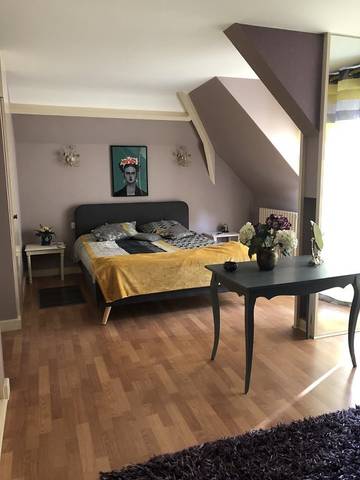 Chambre d’hôte pour 2 personnes, avec piscine et jardin à Guécélard