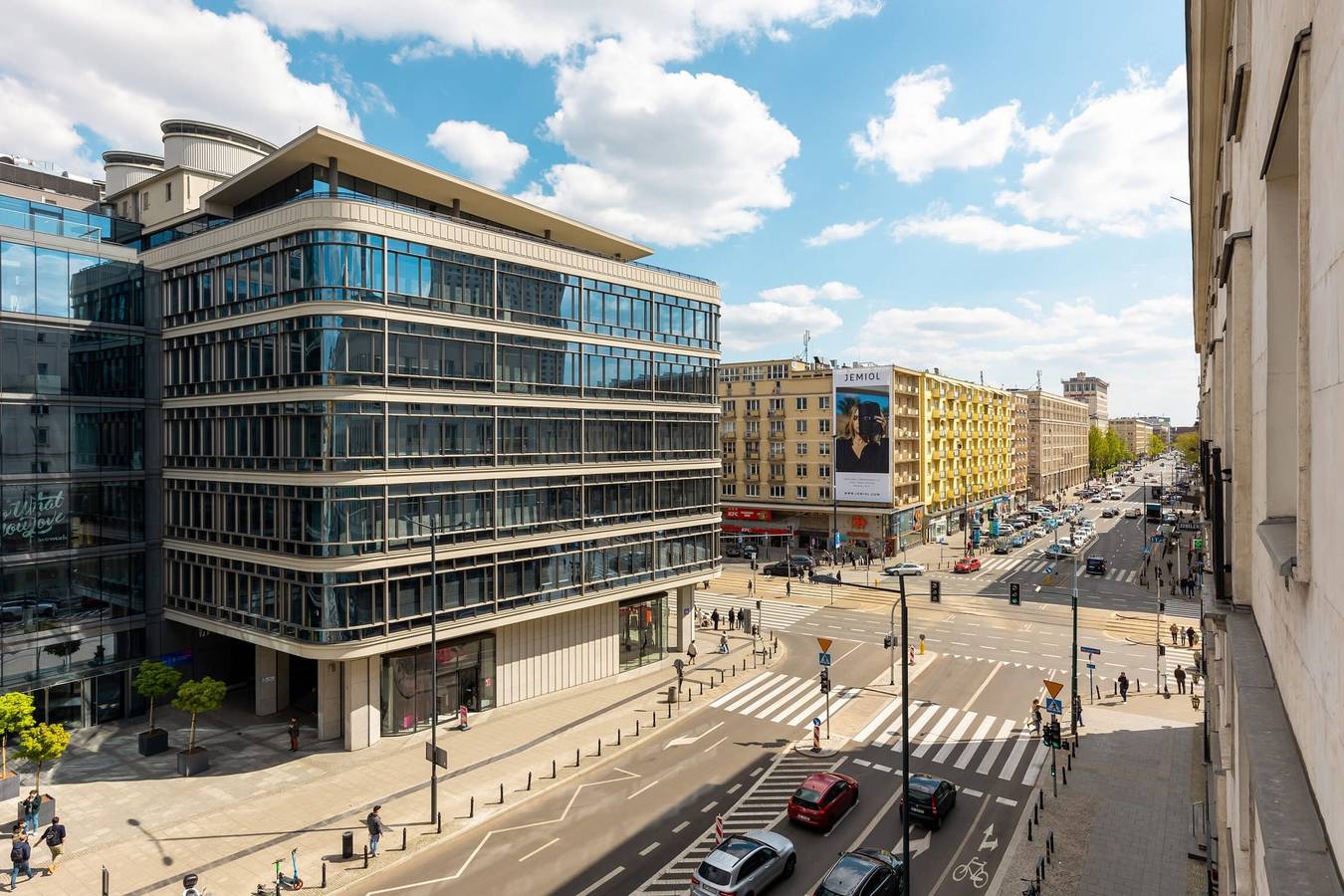 Entire apartment, Krucza 51 Comfortable Apartment Desk in Warsaw Śródmieście, Warsaw