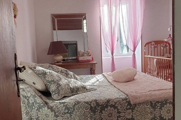 Location de vacances pour 4 personnes, avec balcon ainsi que jacuzzi et jardin dans Port d'Erbalunga - 2