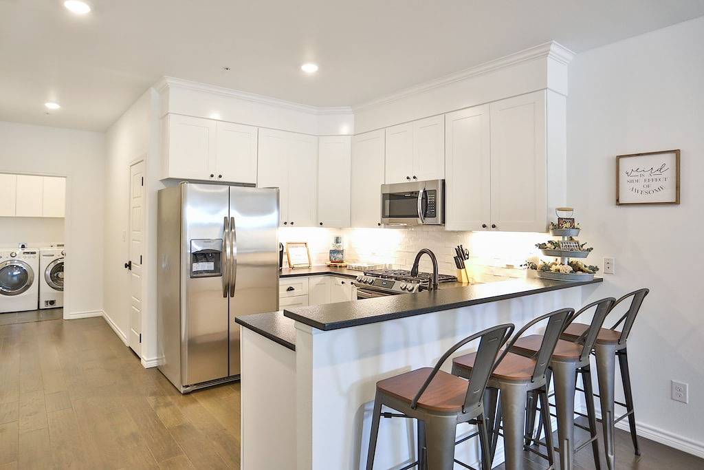 Hill Country Haven a Modern/Rustic 2 Bedroom 2 Bath Townhouse off Main Street in Gillespie County