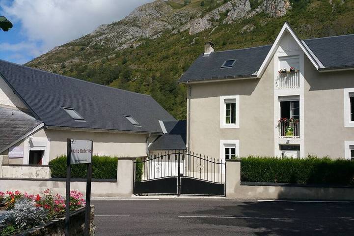Location de vacances pour 16 personnes, avec Jardin à Campan