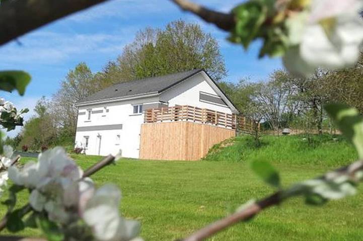 Gîte pour 10 personnes, avec jardin