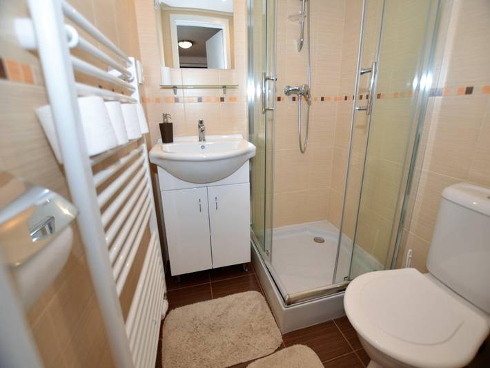 Location de vacances pour 4 personnes, avec Balcon/Terrasse ainsi que Jacuzzi et Piscine à Paris