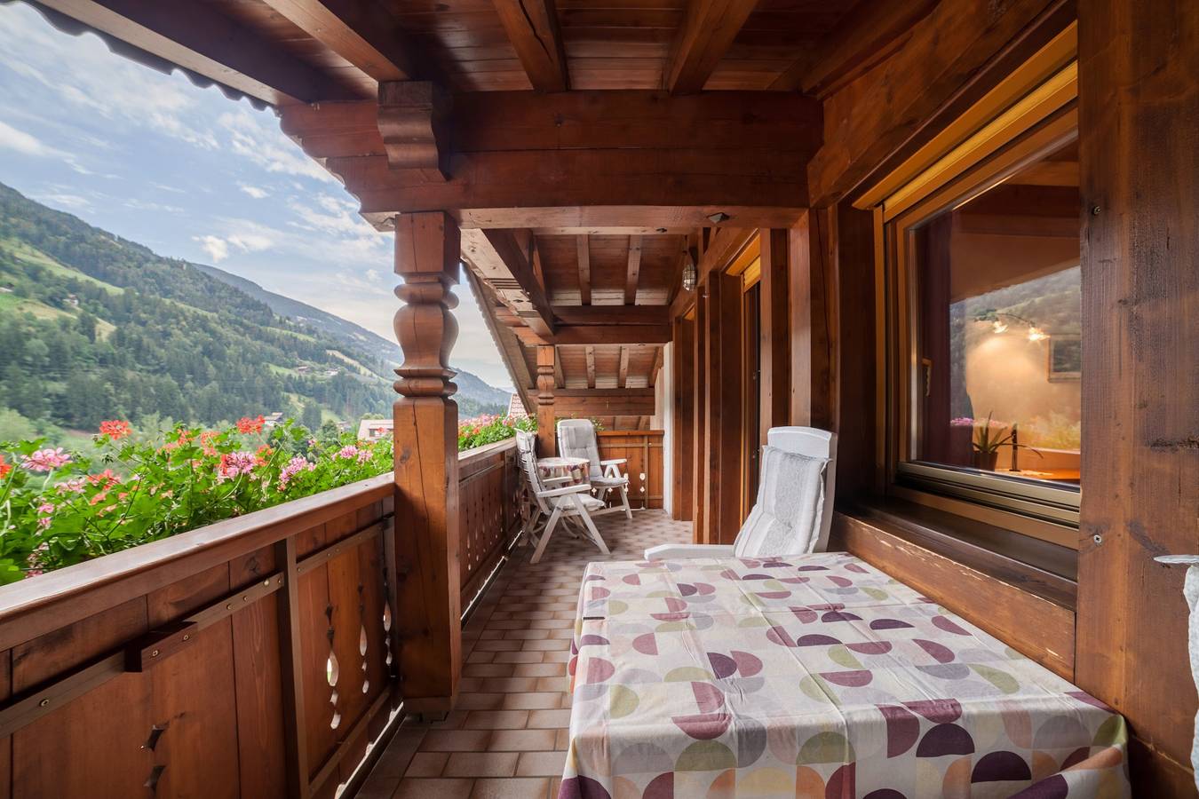 Appartamento intero, Appartamento 'Sonnenparadies 4' con vista sulle montagne, Wi-Fi e giardino in Sorgente, San Martino in Passiria