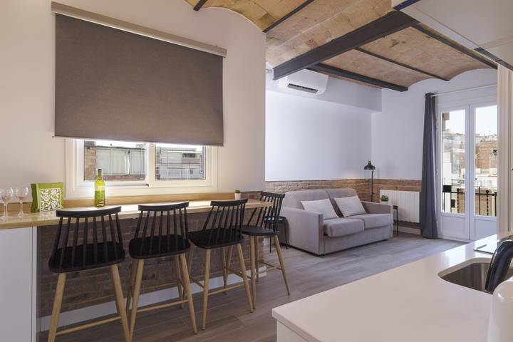Apartamento para 2 personas, con balcón en Hospitalet de Llobregat