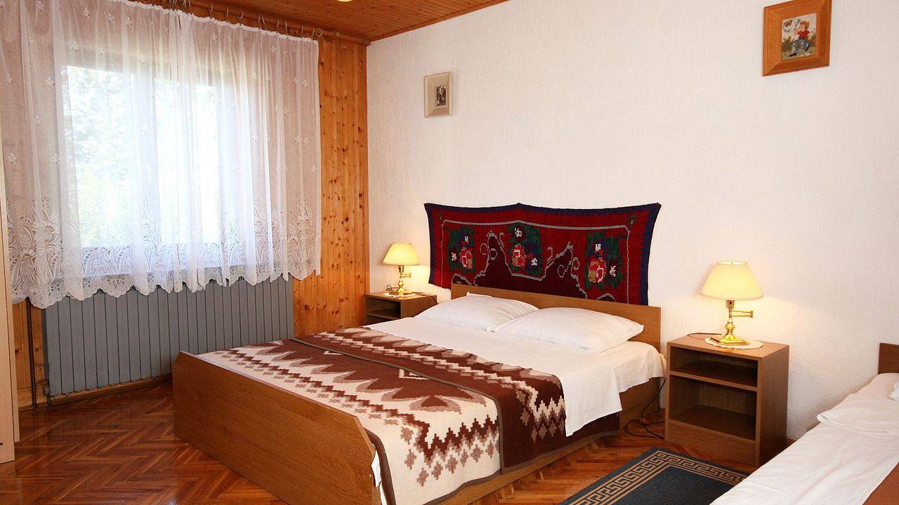 Ganze Ferienwohnung, Ferienwohnung für 7 Personen (56 m²) in Poljanak in Smoljanac, Plitvicer Seen