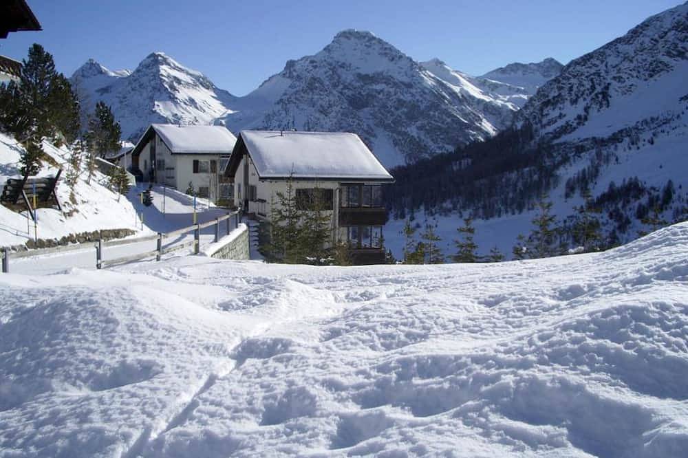 Appartement entier, Alpentobel Appartement/Fewo, Toilette und Bad/Dusche getrennt, 6-Bettwohnung in Arosa, Chaîne de Plessur