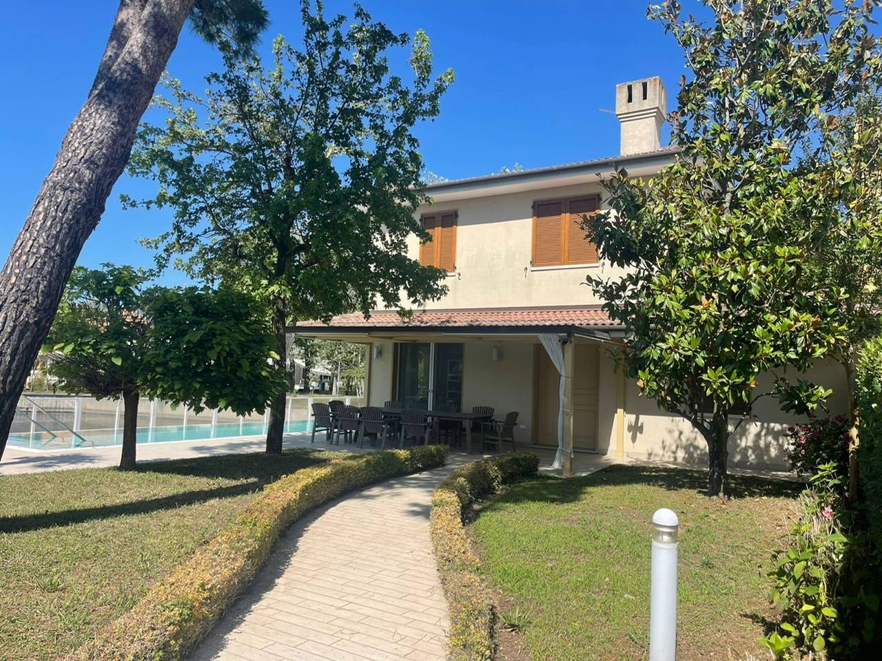 Herrliche Villa mit Garten und Pool in Albarella in Isola Albarella, Rosolina