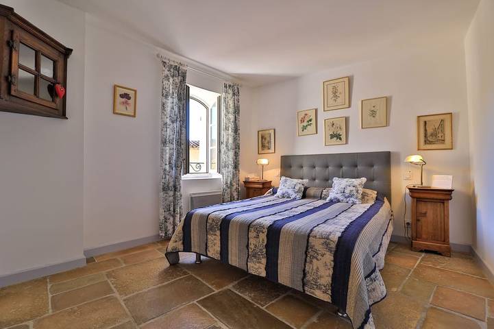 Haus der Arkaden 3 Zimmer - Beschriftet \"Möblierter Tourismus\" 3 Sterne in Villecroze, Draguignan Region