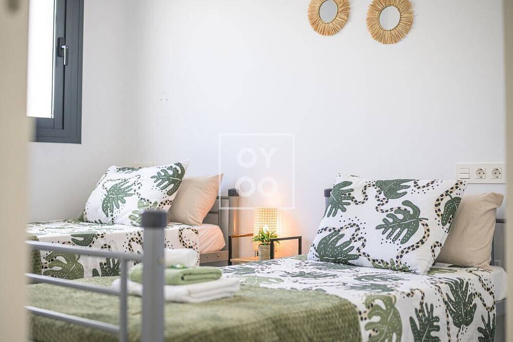 Villa Perla de Pilar - Private pool and rooftop near Beach - by Oyoostays in Pilar de la Horadada, Costa Blanca
