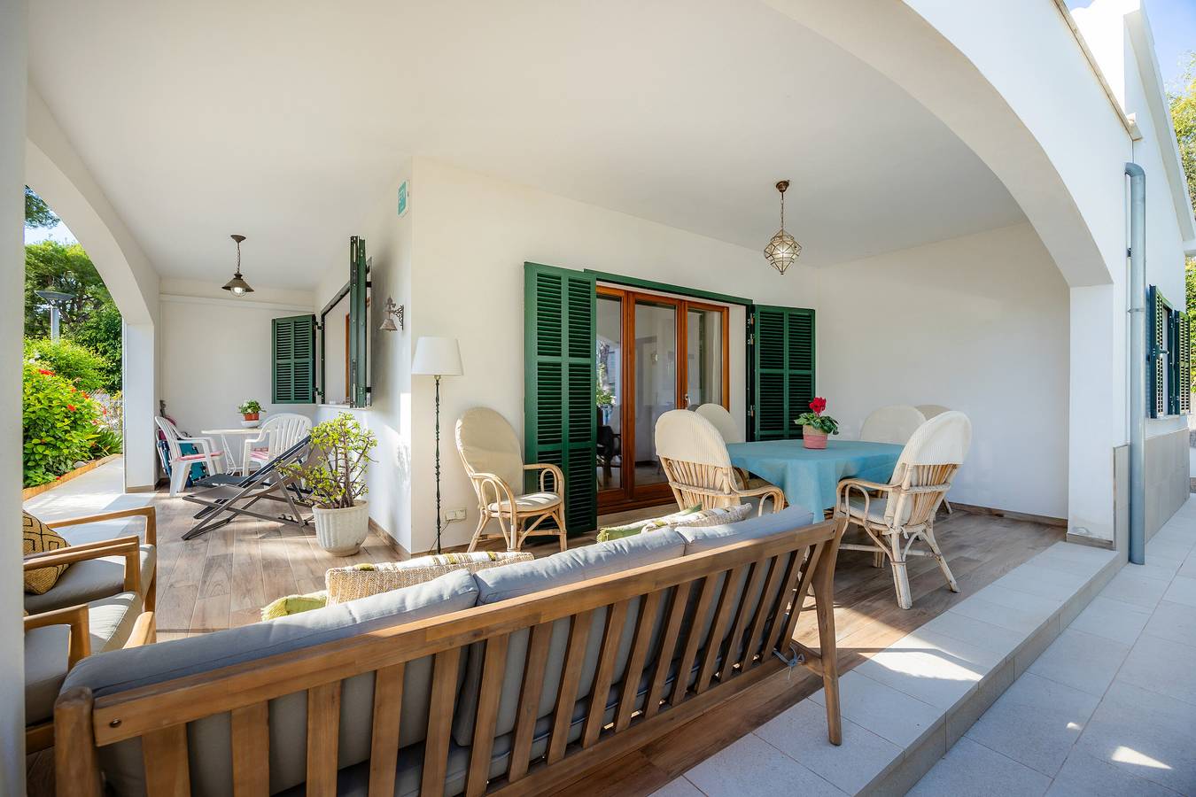 Holiday Home 'Carrasqueta' with Sea View, Wi-Fi and Air Conditioning in Playa de Alcúdia, Alcúdia