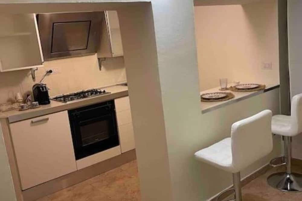 Mini-apartment in the center of Cosenza placed between the old and the \"new\" city. in Cosenza, Provincia de Cosenza