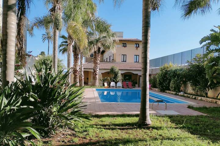 Villa pour 10 personnes, avec Balcon et Jardin à Floridia