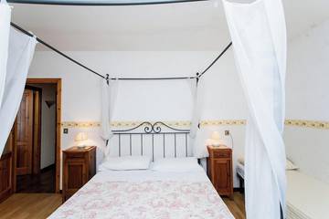 Villa for 26 People in Perugia, Perugia Province, Photo 2