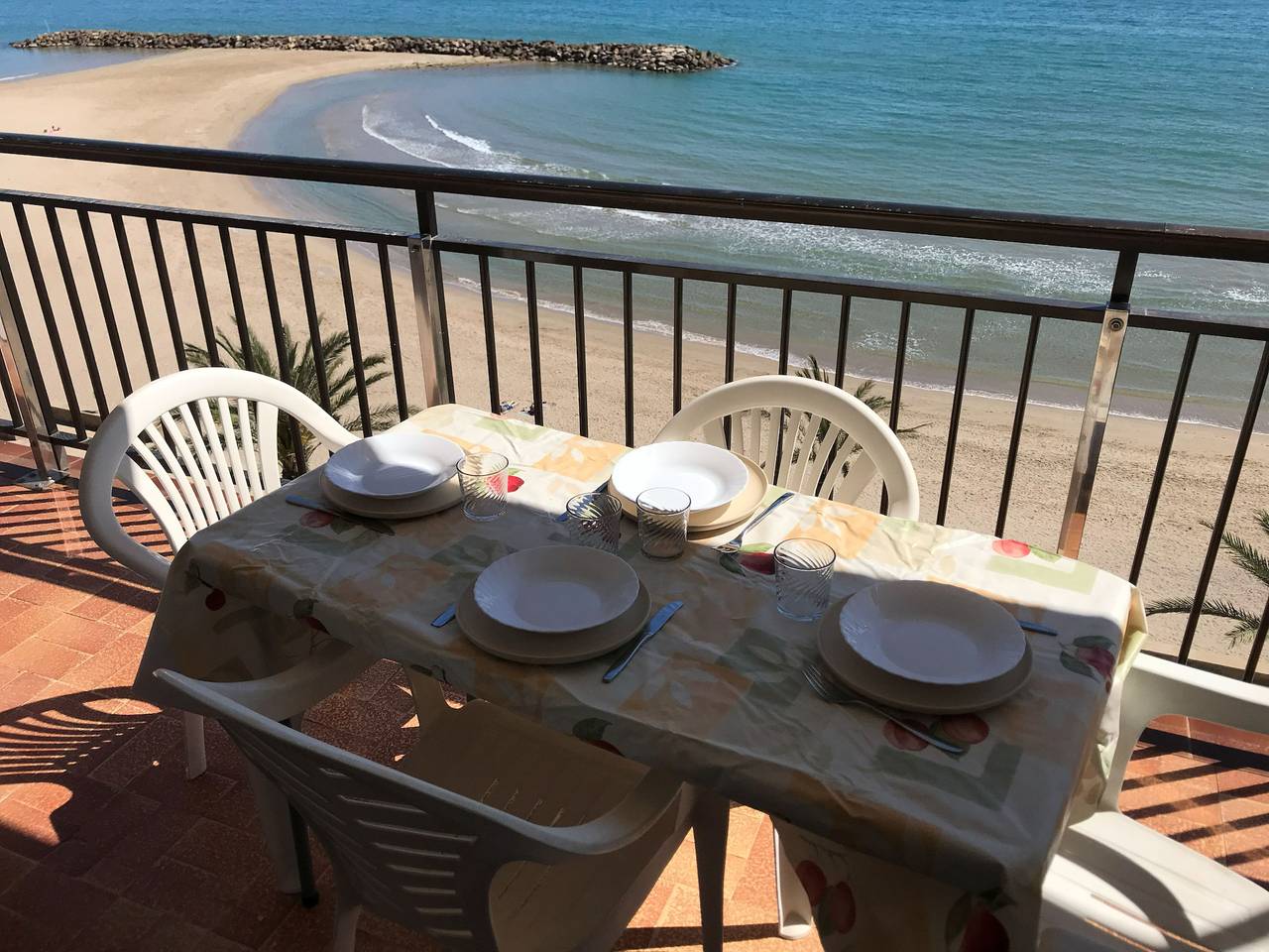 Apartamento entero, Apartamento Cunit Vista Mar y terraza in Cunit, Costa Dorada