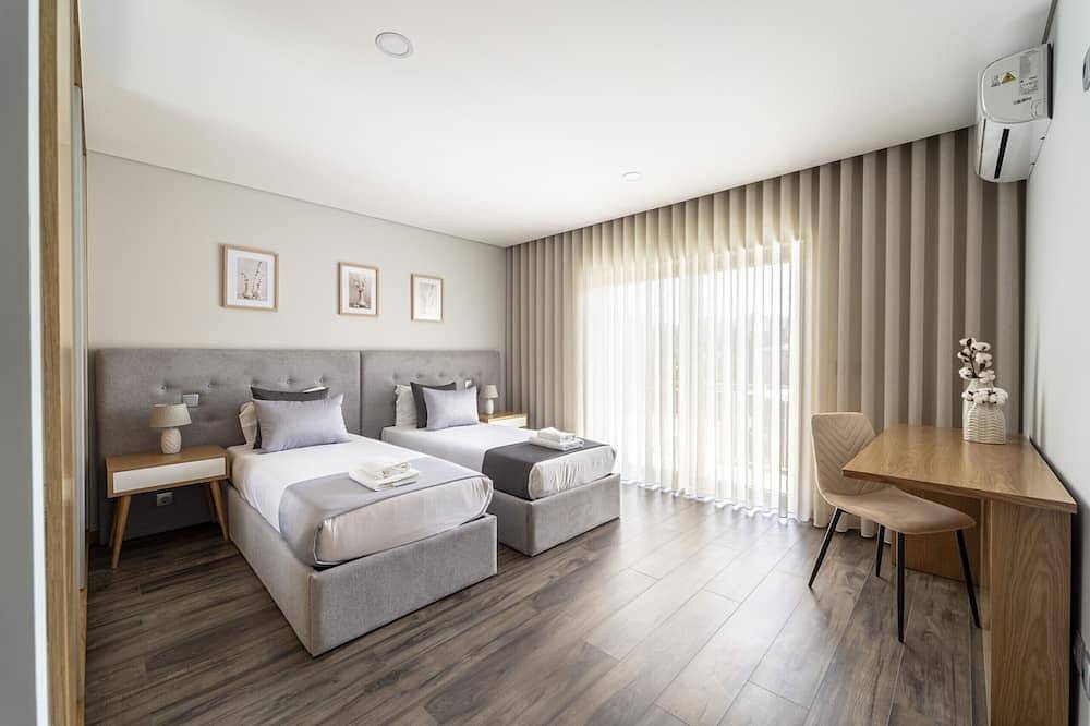 Casa Eido Doce by House and People in Cossourado, District de Braga