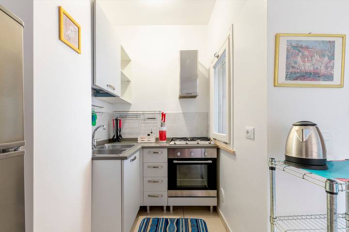 Hel lägenhet, Apartment 'A Due Passi Dal Centro Bilo' with Balcony, Wi-Fi and Air Conditioning in Otranto, Otranto region
