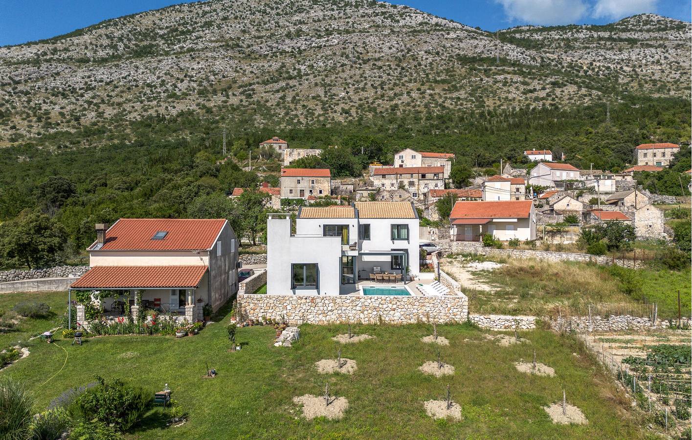 Holiday home for 8 people with pool in Slano, Dubrovnik-Neretva