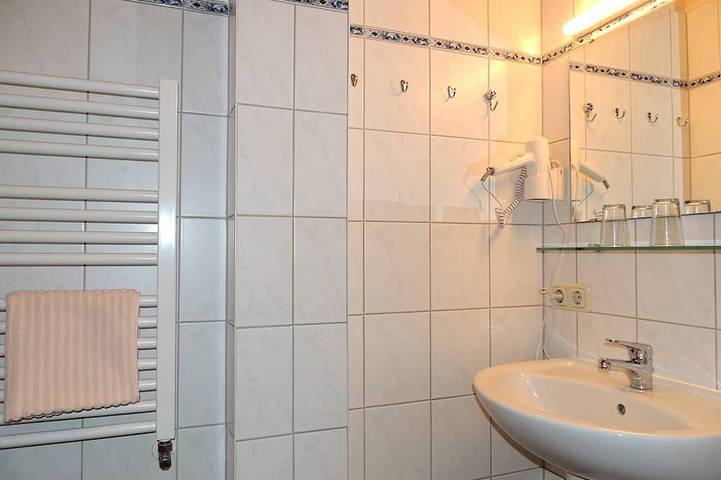 Ferienwohnung für 4 Personen, mit Garten und Terrasse in Steffenshagen - 4