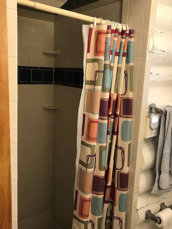 Schöne 2-Zimmer-Blockhaus am südlichen Ende von Hubbard Lake in Hubbard Lake, Alcona County