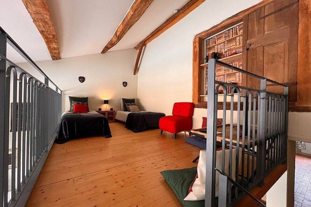 Appartement entier, Le Repaire de l'Ecuyer in Pont-d'Ain, Ain