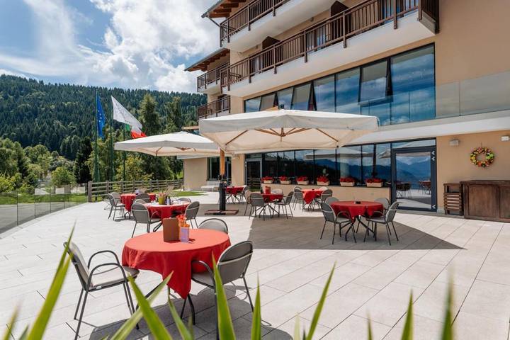 Hotel für 3 Personen, mit Balkon und Whirlpool sowie Terrasse und Garten in Trient - 4