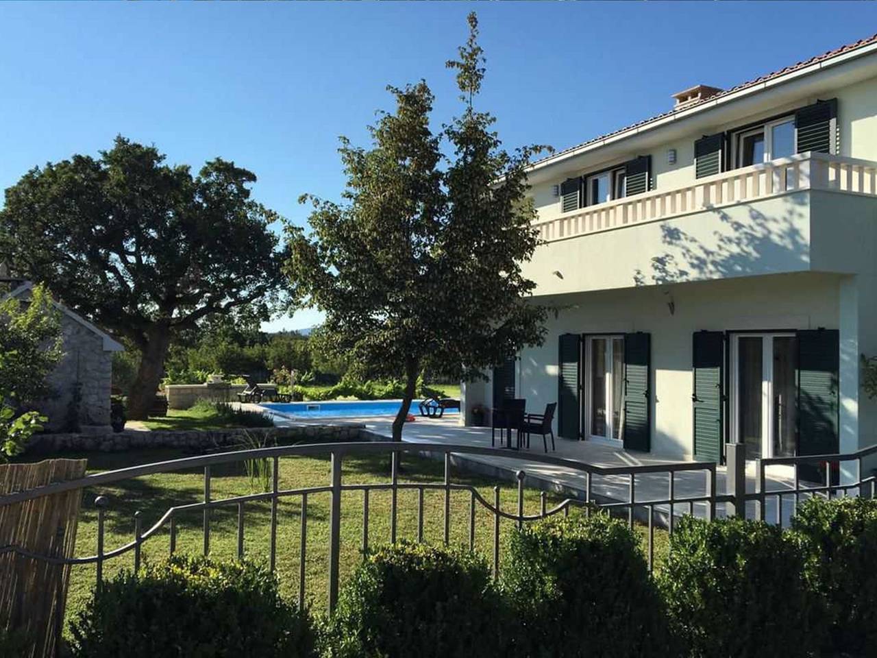 Ferienvilla mit Kamin am Waldrand in Šestanovac, Makarska Riviera