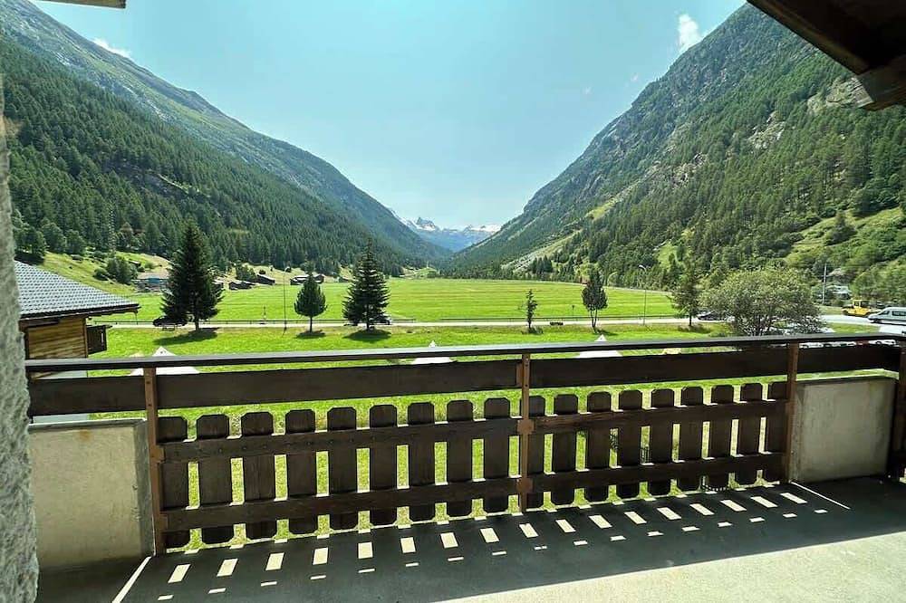Ganze Wohnung, Familienwohnung mit atemberaubendem Bergblick in Täsch, Walliser Alpen