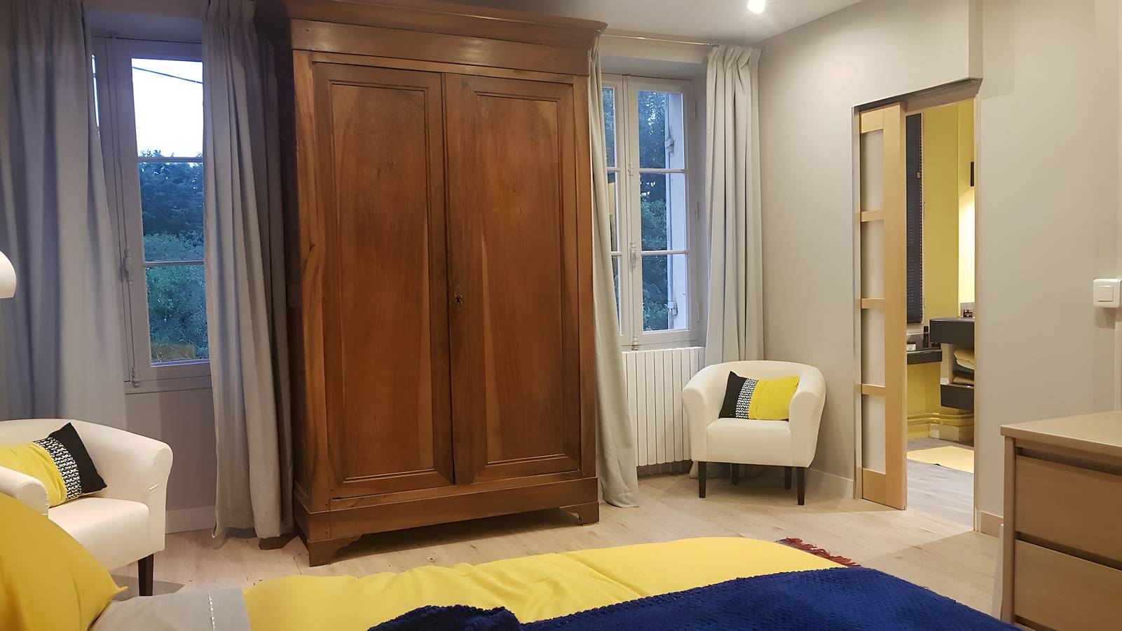 Chambre d’hôtes De La Vaine avec terrasse privée, jardin privé et Wi-Fi in Cartelègue, Région de Blaye