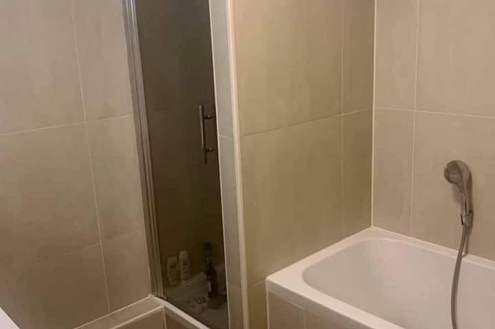 Appartement entier, Appartement de charme avec 2 chambres à proximité de Lille in Cambrai, Département Nord