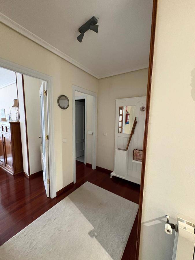 Apartamento para 6 personas, con balcón en Santa María de Cayón