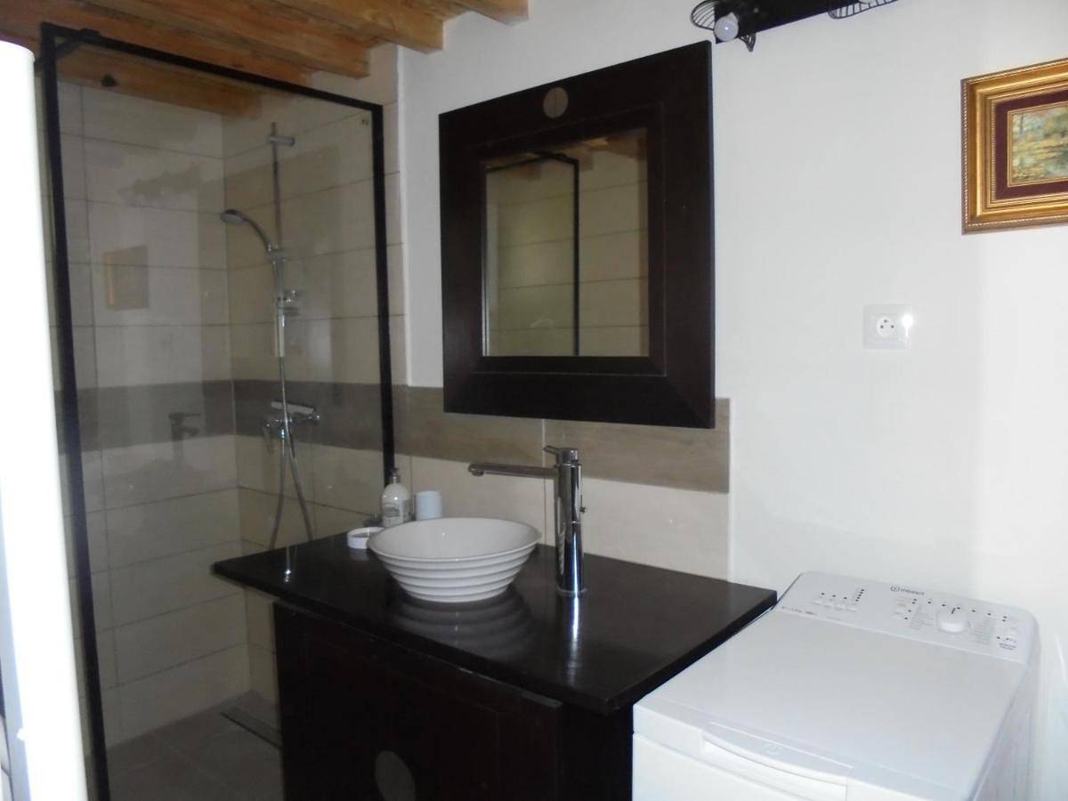 Appartement entier, One-Bedroom Apartment in Bédarieux, Région de Béziers